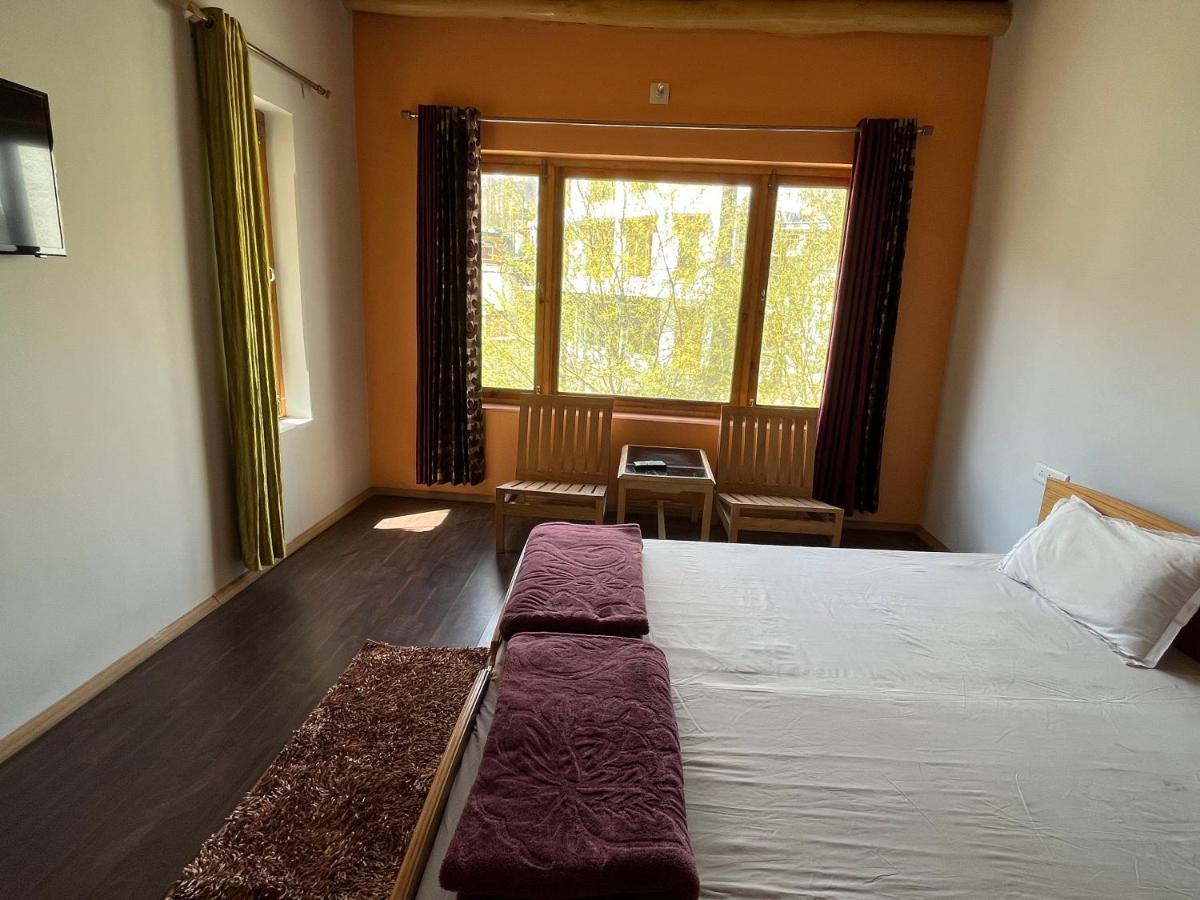 Hotel Chakzot Garden House Leh Exterior foto